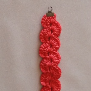 Horgolt karkötő - ékszer - karkötő - karkötő medállal - Meska.hu