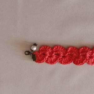 Horgolt karkötő - ékszer - karkötő - karkötő medállal - Meska.hu