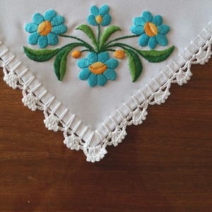 Türkiz virágok - otthon & életmód - dekoráció - asztal és polc dekoráció - asztaldísz - Meska.hu