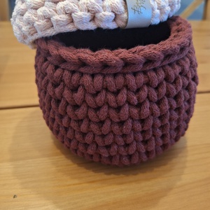 Horgolt tároló tetővel - otthon & életmód - tárolás & rendszerezés - tárolókosár - Meska.hu