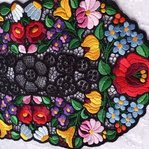 kalocsai  riseliős  kisfuto - otthon & életmód - dekoráció - asztal és polc dekoráció - horgolt & csipketerítő - Meska.hu