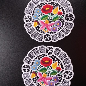 kalocsai  riseliős  alátét, Otthon & Életmód, Dekoráció, Asztal és polc dekoráció, Horgolt & Csipketerítő, Hímzés, MESKA