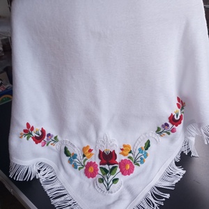 polár  hímzett  vállkendő - Meska.hu