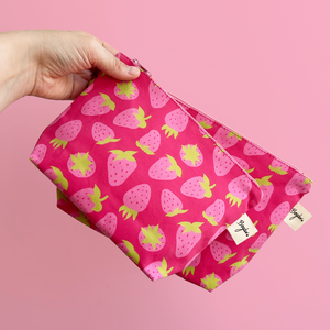 Strawberry Glow - epres pipere táska - táska & tok - neszesszer - Meska.hu