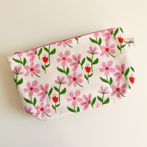 Flower Power - virágos pipere táska - táska & tok - neszesszer - Meska.hu