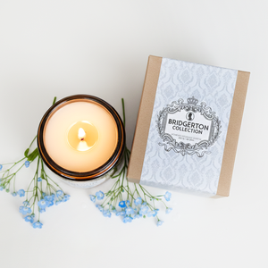 Bridgerton-Lady in Silver Illatgyertya-200g, Ajándék barátnőnek, kollégának, Bridgerton gyertya - otthon & életmód - gyertya, illat, aroma - gyertya - Meska.hu