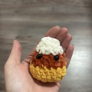 Candy corn plüss, Játék & Sport, Plüssállat & Játékfigura, Más figura, Horgolás, MESKA