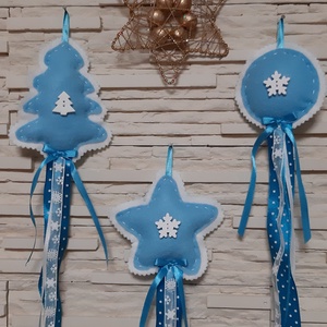 Filc téli trió - világoskék, hópelyhes szett, hópelyhes szalaggal - karácsony - karácsonyi lakásdekoráció - karácsonyfadíszek - Meska.hu