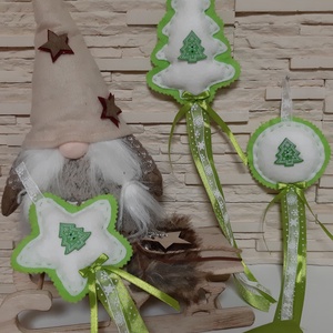 Filc téli trió - világoszöld, fenyőfás szett, hópelyhes szalaggal - karácsony - karácsonyi lakásdekoráció - karácsonyfadíszek - Meska.hu