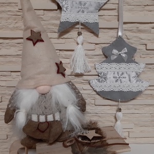 Filc téli duó - szürke és fehér színvilágban, hópelyhekkel - karácsony - karácsonyi lakásdekoráció - karácsonyfadíszek - Meska.hu