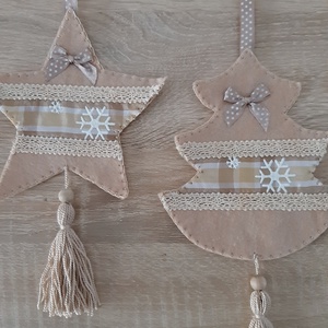 Filc téli duó - világosbarna színvilágban, hópelyhekkel - karácsony - karácsonyi lakásdekoráció - karácsonyfadíszek - Meska.hu