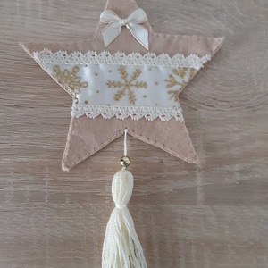 Filc téli duó - bézs és barna színvilágban, arany hópelyhekkel - karácsony - karácsonyi lakásdekoráció - karácsonyfadíszek - Meska.hu