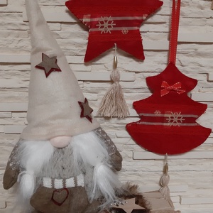 Filc téli duó - piros és világosbarna színvilágban, hópelyhekkel - karácsony - karácsonyi lakásdekoráció - karácsonyfadíszek - Meska.hu