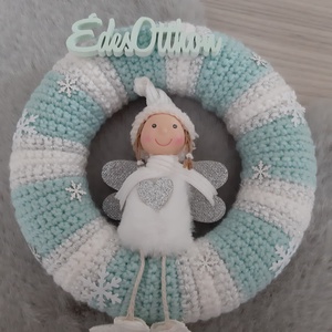 Téli, horgolt kopogtató pasztell színekben - angyalka menta és ezüst színvilágban - Meska.hu