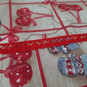 Ünnepi kötény hölgyeknek - szívecskés, natúr és piros színvilágban - otthon & életmód - konyhafelszerelés, tálalás - konyhai textil - kötény - Meska.hu