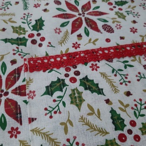 Ünnepi kötény hölgyeknek - mikulásvirág klasszikus ünnepi színvilágban - otthon & életmód - konyhafelszerelés, tálalás - konyhai textil - kötény - Meska.hu