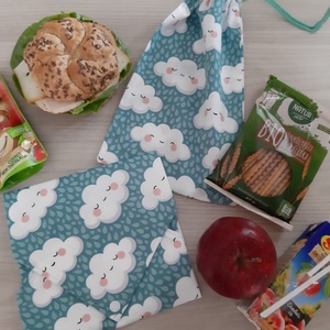 Prémium tízórais szett (2 db-os) gyerekeknek - felhős, türkiz színvilágban - otthon & életmód - konyhafelszerelés, tálalás - konyhai textil - szalvéta - Meska.hu