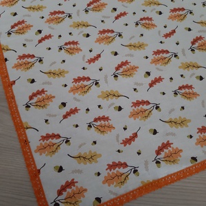 Őszi terítő, asztalközép pamutcsipkével - őszi levelek, fehér alapon - otthon & életmód - konyhafelszerelés, tálalás - tálalás - terítő - Meska.hu