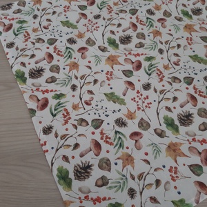 Őszi terítő, asztalközép - az erdő kincsei, fehér alapon őszi színvilágban - otthon & életmód - konyhafelszerelés, tálalás - tálalás - terítő - Meska.hu