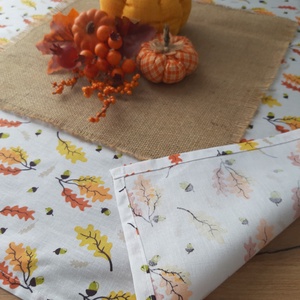 Őszi terítő, asztalközép - őszi levelek, fehér alapon - otthon & életmód - konyhafelszerelés, tálalás - tálalás - terítő - Meska.hu