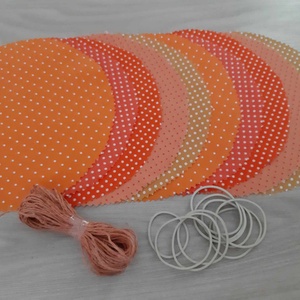 Befőttes tető szett - 10 db-os, sárga színvariációk, pötyis (barack) - otthon & életmód - konyhafelszerelés, tálalás - konyhai textil - edényfogó & edényfedő - Meska.hu