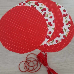 Befőttes tető szett - 5 db-os, eperkés és piros alapon tűpöttyös (eper) - otthon & életmód - konyhafelszerelés, tálalás - konyhai textil - edényfogó & edényfedő - Meska.hu