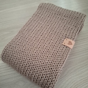 Kötött csősál puha fonalból - pasztell barna - ruha & divat - sál, sapka, kendő - sál - Meska.hu