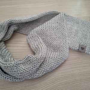 Kötött csősál puha fonalból - halványszürke - ruha & divat - sál, sapka, kendő - sál - Meska.hu