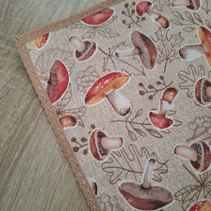 Őszi terítő, asztalközép pamutcsipkével - gombás, őszies natúr színvilágban - otthon & életmód - konyhafelszerelés, tálalás - tálalás - terítő - Meska.hu