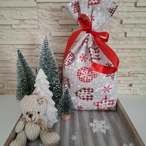 Mikulás zsák - hóesés, karácsonyi díszekkel, Karácsony, Mikulás, Mikulás zsák, Varrás, MESKA