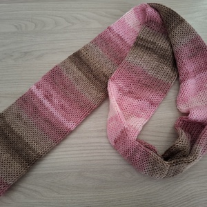 Kötött csősál batikolt fonalból - őszirózsa  - ruha & divat - sál, sapka, kendő - sál - Meska.hu