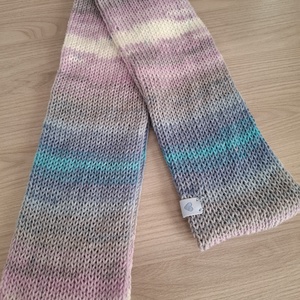 Kötött csősál batikolt fonalból - jégkirálynő (lilás és kékes árnyalatok) - ruha & divat - sál, sapka, kendő - sál - Meska.hu