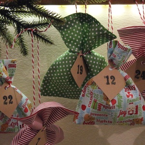 Adventi zsákok (adventi naptár) : piros-zöld szett - Meska.hu