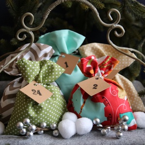 Adventi zsákok (adventi naptár) : piros jeges szett - karácsony - adventi díszek - adventi naptár - Meska.hu