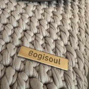 BogiSoul- szürke horgolt táska - táska & tok - kézitáska & válltáska - vállon átvethető táska - Meska.hu