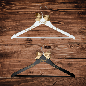 Esküvői vállfa több színben - esküvő - ruha - vállfa - Meska.hu