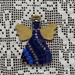 Arany-kék angyalka fa alapon. 10x8 cm - karácsony - karácsonyi lakásdekoráció - karácsonyfadíszek - Meska.hu