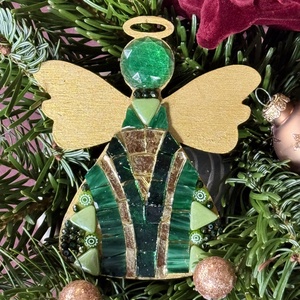 Arany- zöld angyalka fa alapon. 10x8 cm - Meska.hu