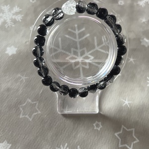 Fekete üveggyöngy karkötő - szívvel, Ékszer, Karkötő, Gyöngyös karkötő, Ékszerkészítés, Gyöngyfűzés, gyöngyhímzés, MESKA