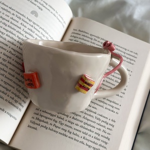 Könyvmoly bögre - otthon & életmód - konyhafelszerelés, tálalás - tálalás - bögre & csésze - Meska.hu