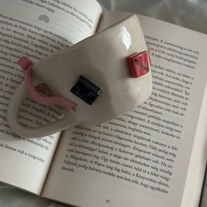 Könyvmoly bögre - otthon & életmód - konyhafelszerelés, tálalás - tálalás - bögre & csésze - Meska.hu