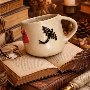 Könyvmoly bögre II. - Meska.hu