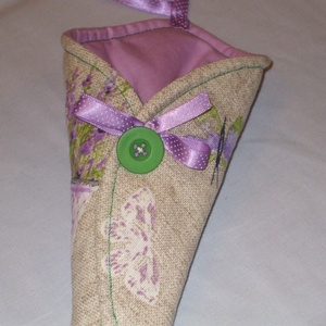 Textiltölcsér 3 tulipánnal - otthon & életmód - dekoráció - virágdísz és tartó - csokor & virágdísz - Meska.hu