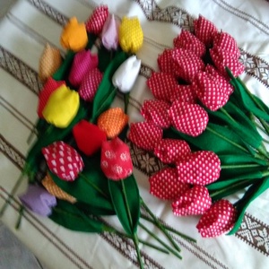 Anyák napjára textil tulipán - otthon & életmód - dekoráció - asztal és polc dekoráció - asztaldísz - Meska.hu