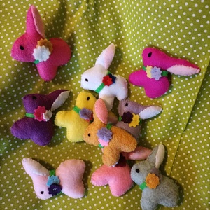 Mini nyuszikák - játék & sport - plüssállat & játékfigura - nyuszi - Meska.hu