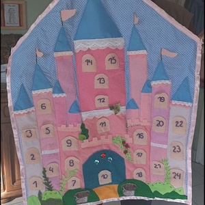 Adventi naptár-Disney figurákkal - Meska.hu