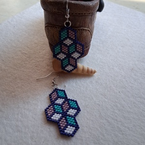 Gyöngyfűzött fülbevaló 3D - ékszer - fülbevaló - lógó fülbevaló - Meska.hu