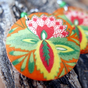 Nyár virága - fa fülbevaló, zöld fa gyönggyel, Ékszer, Fülbevaló, Lógós kerek fülbevaló, Ékszerkészítés, Decoupage, transzfer és szalvétatechnika, MESKA