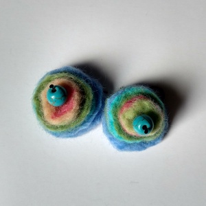 Bohém fülbevaló 5. - újra felhasznált anyagból készült, színes, gyapjú fülbevaló  - ékszer - fülbevaló - lógó fülbevaló - Meska.hu