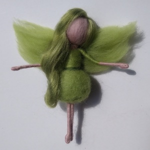 Tavaszi virágtündér, Zöldike - tűnemezelt gyapjú tündér, selyemmel - otthon & életmód - dekoráció - dísztárgy - Meska.hu